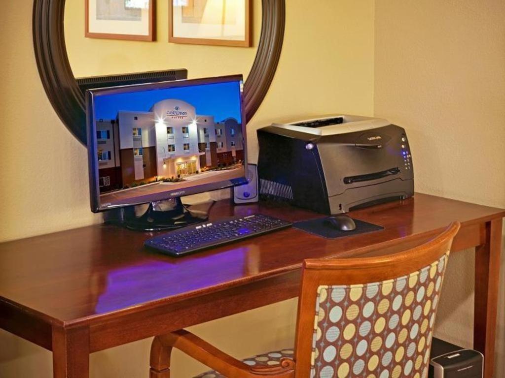 แคนเดิ้ลวูด สวีท เบลวู Hotel ภายนอก รูปภาพ